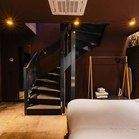 De Jonker Urban Studios & Suites Amsterdam Bagian luar foto
