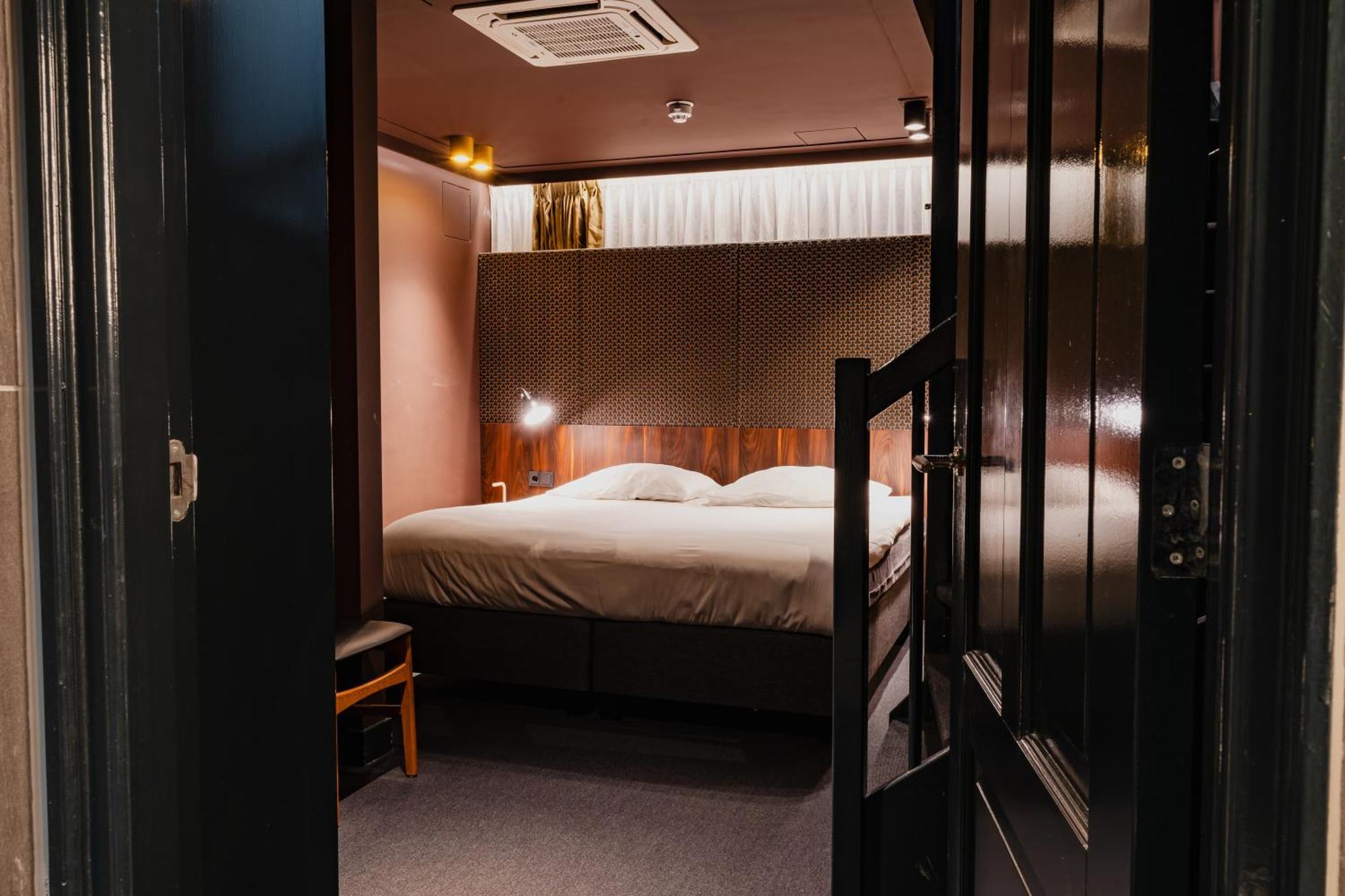 De Jonker Urban Studios & Suites Amsterdam Bagian luar foto