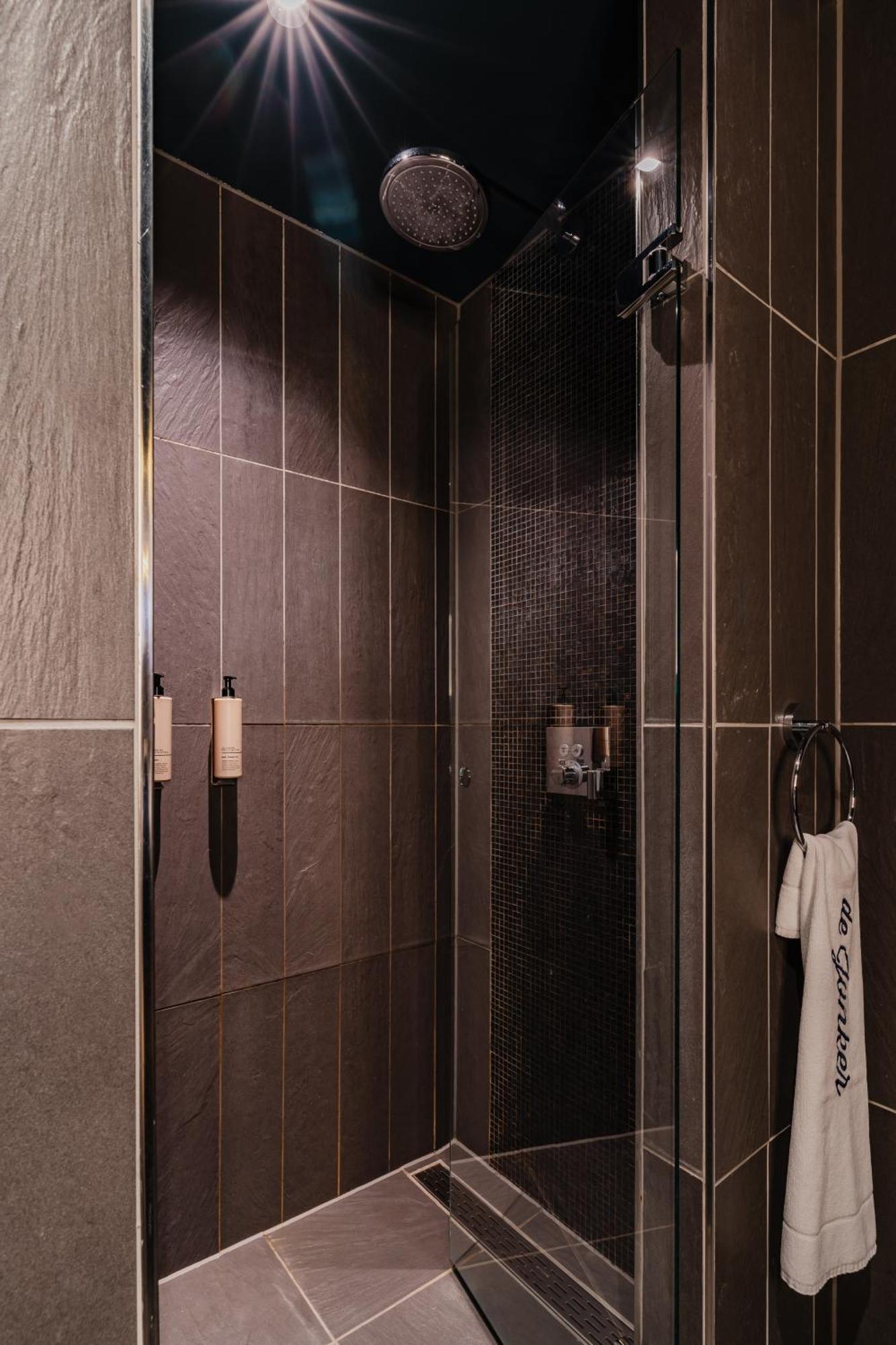 De Jonker Urban Studios & Suites Amsterdam Bagian luar foto