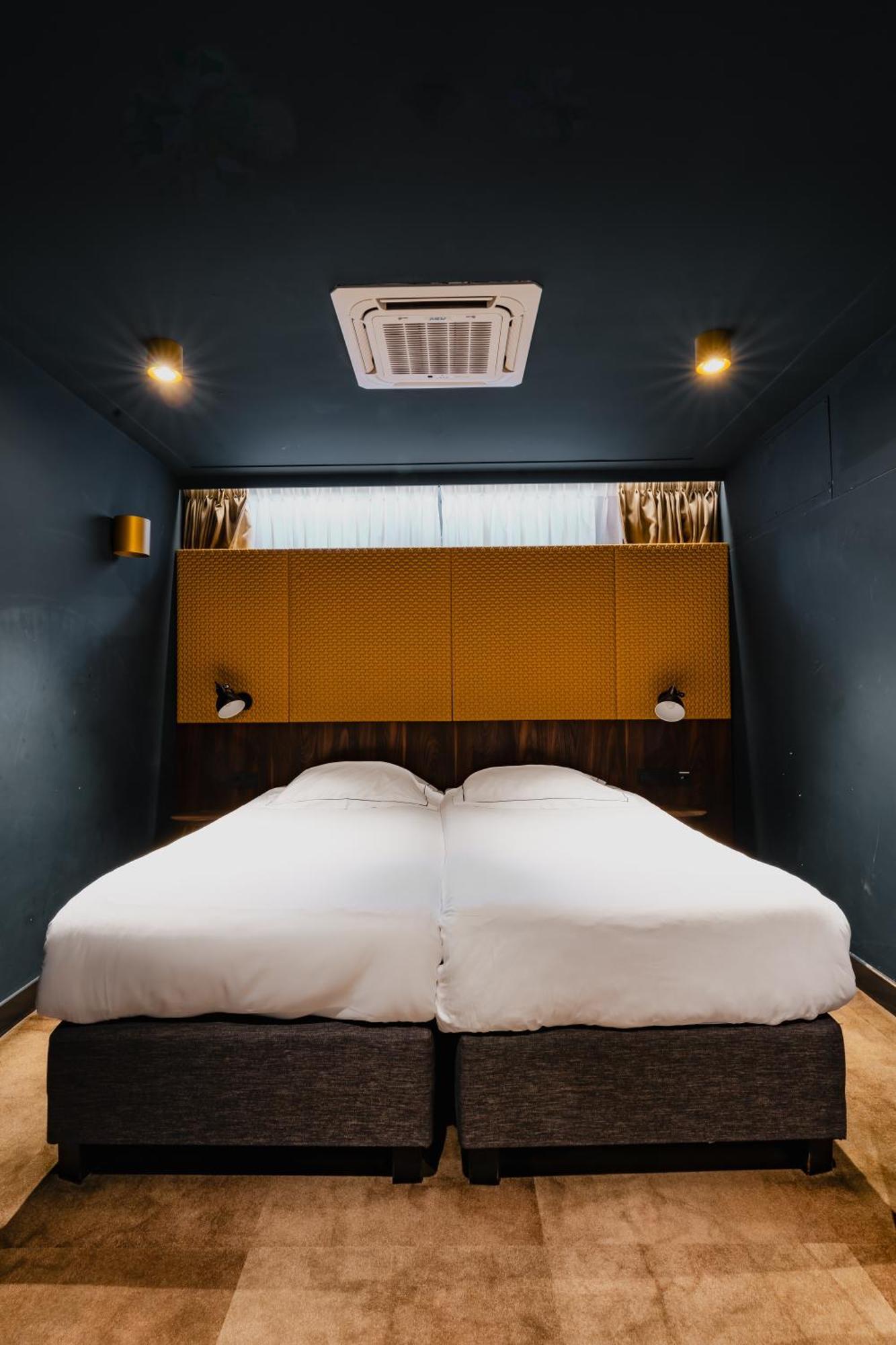 De Jonker Urban Studios & Suites Amsterdam Bagian luar foto